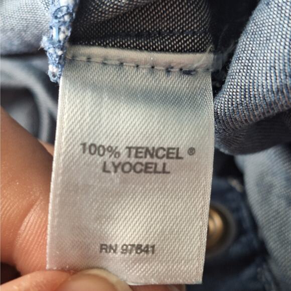 J. Jill Women XL Petite Blue Chambray Snap Front Lightweight Knee Length Skirt - Picture 4 of 5